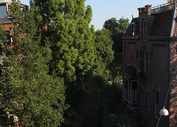 Entire With Direct Vondelpark View